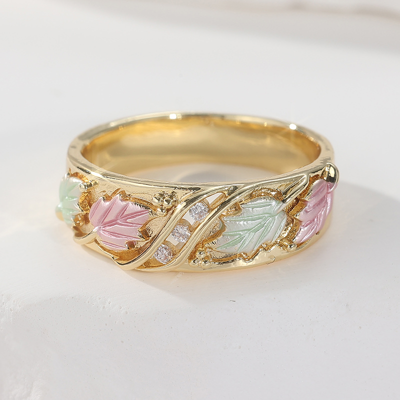 Women's Bohemian Elegance Hand-Carved Leaf Ring